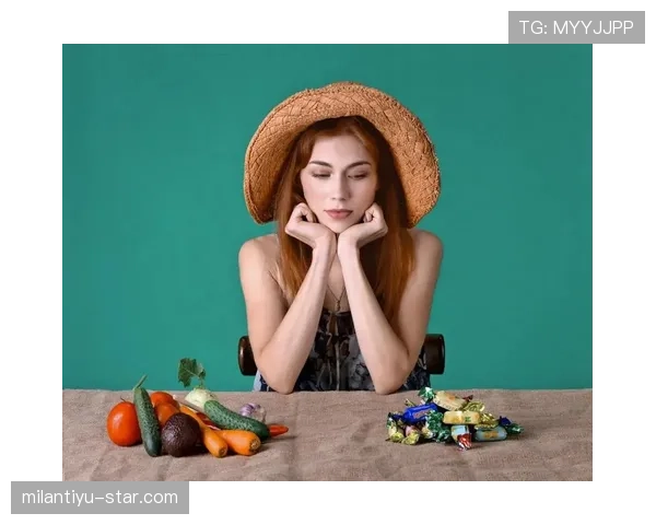 侯志慧赛前啃鸡腿那会儿，谁懂她训练完连奶茶都算着毫升喝的自律啊